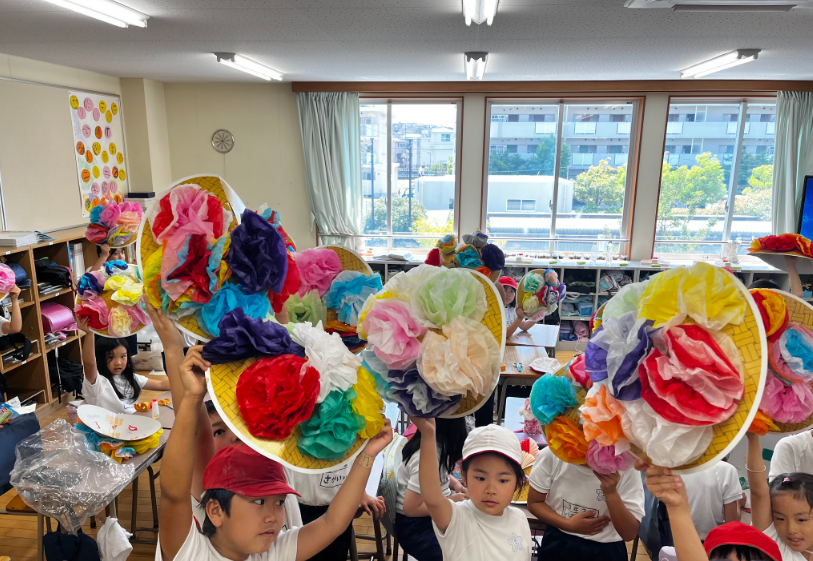 表現運動で使用する花笠づくり